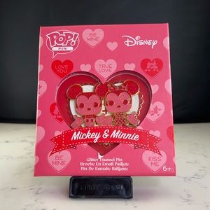 Disney Mickey and Minnie Valentines Heart Funko Pop Pin LE 1000